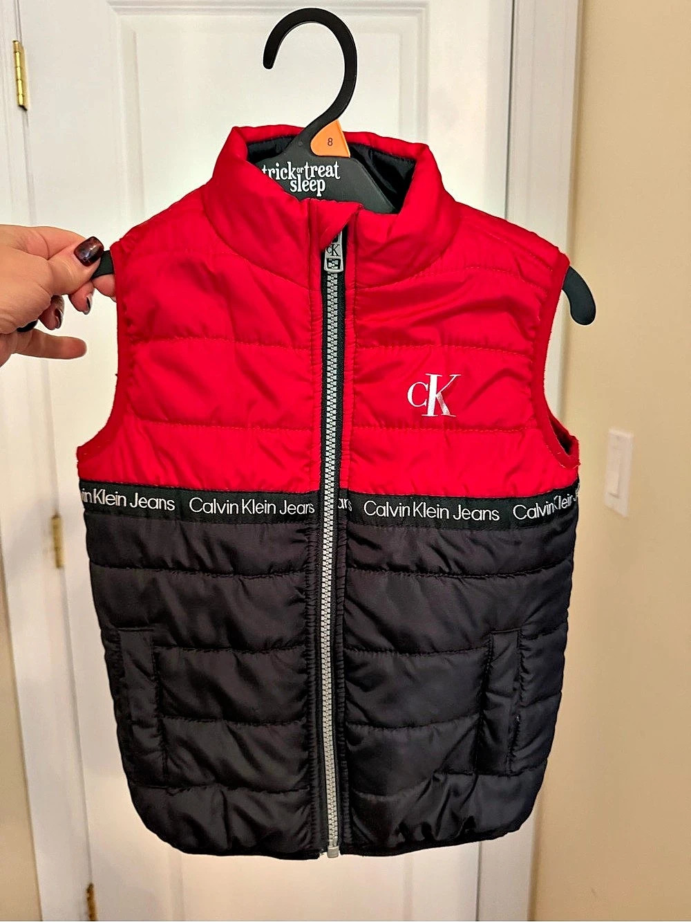 Calvin Klein Jeans Colorblock Puffer Vest Boys 3T Red & Black